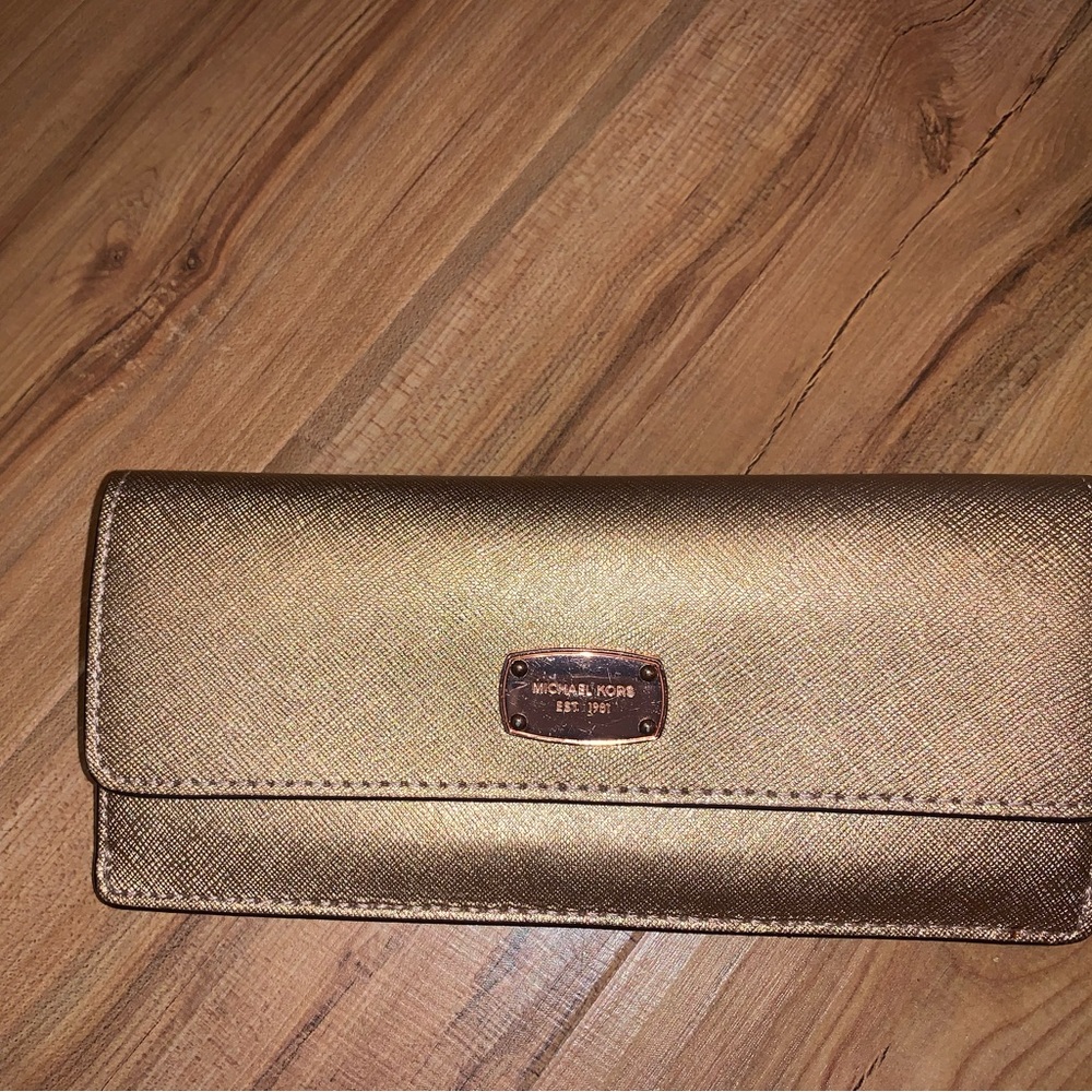 Rose Gold Michael Kors Wallet